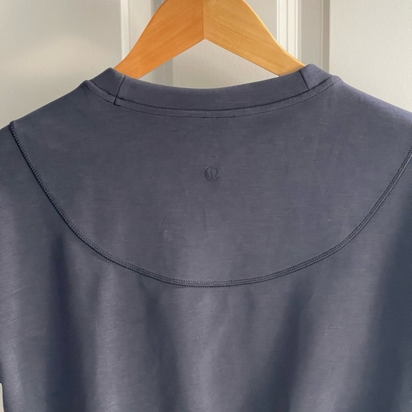 LULULEMON Softstreme Gathered T-Shirt Black Dark Grey Short Sleeve Top Sz 2 - Picture 5 of 8